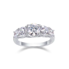Bague en moissanite à 5 pierres